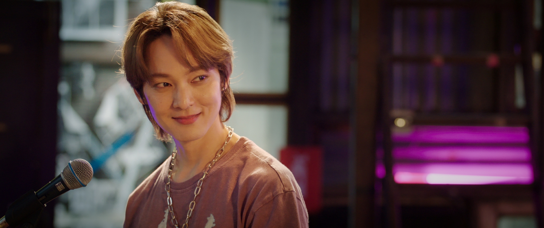 ผีเบล-Bryan Bell