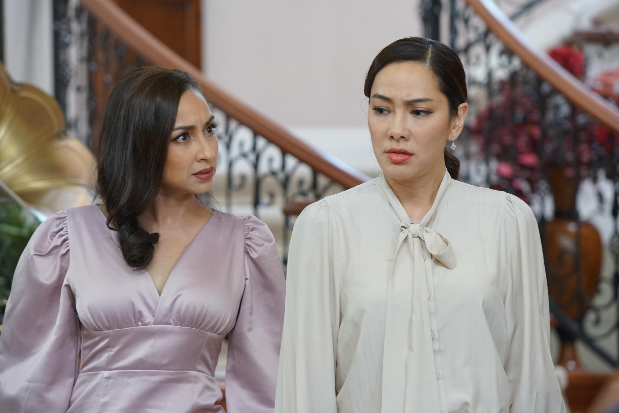 เรื่องย่อ น้ำผึ้งขม EP.11 น้ําผึ้งขม ep 11