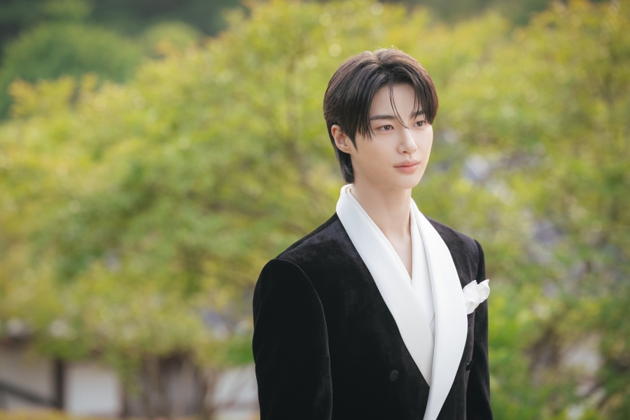 Perfect Crown Perfect Crown-ไอยู-บยอนอูซอก