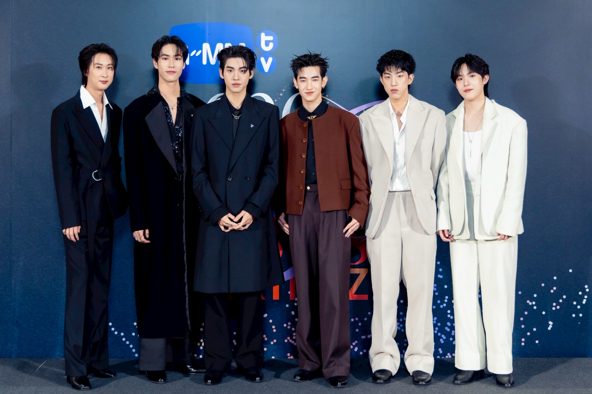 ต้นส้มบ้านเขา แต่ผลส้มหล่นมาบ้านเราตลอดเลย When Oranges Fall ต้นส้มบ้านเขา แต่ผลส้มหล่นมาบ้านเราตลอดเลย When Oranges Fall