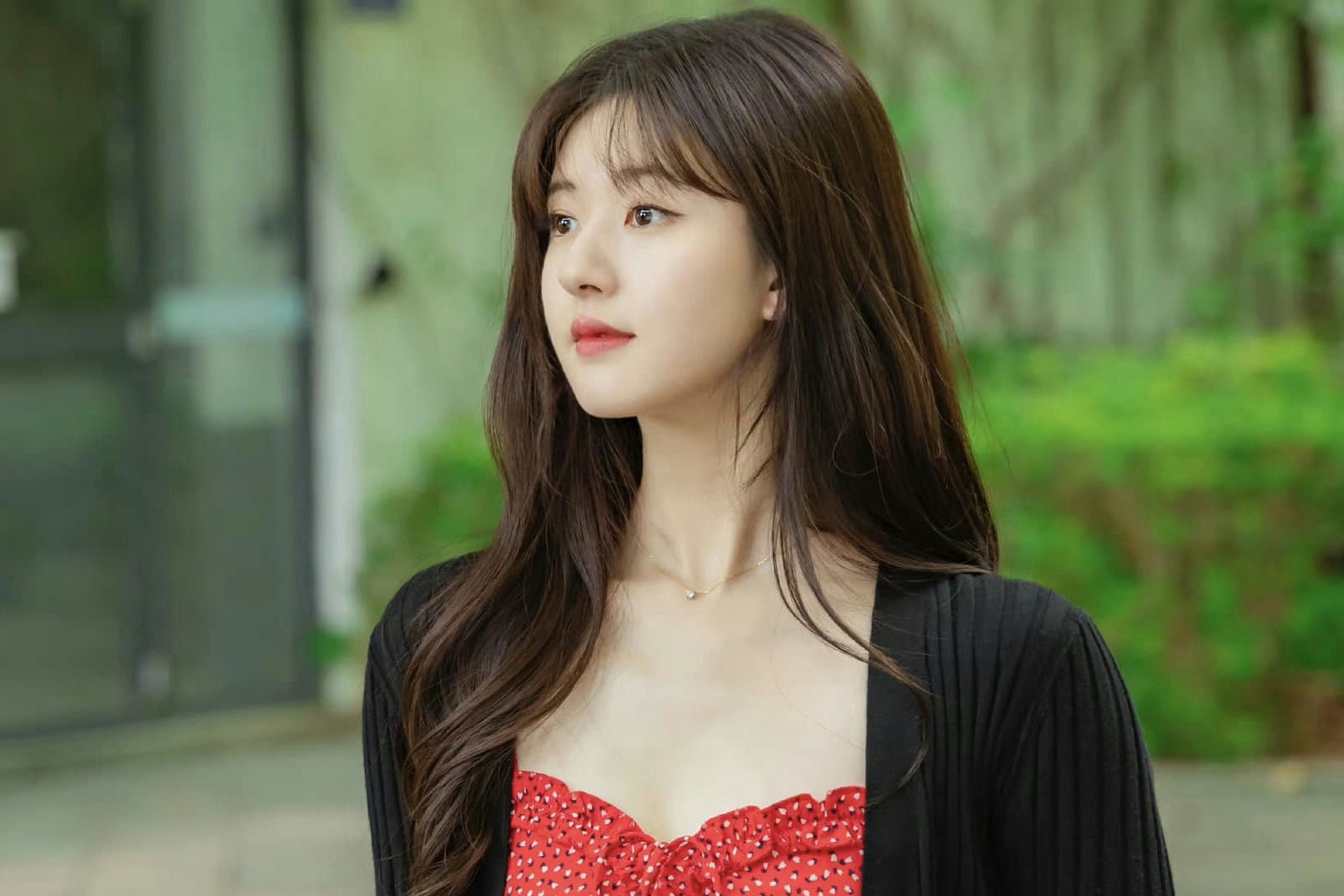 จ้าวลู่ซือ