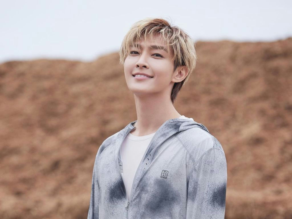 เหยียนหย่าหลุน (Aaron Yan)