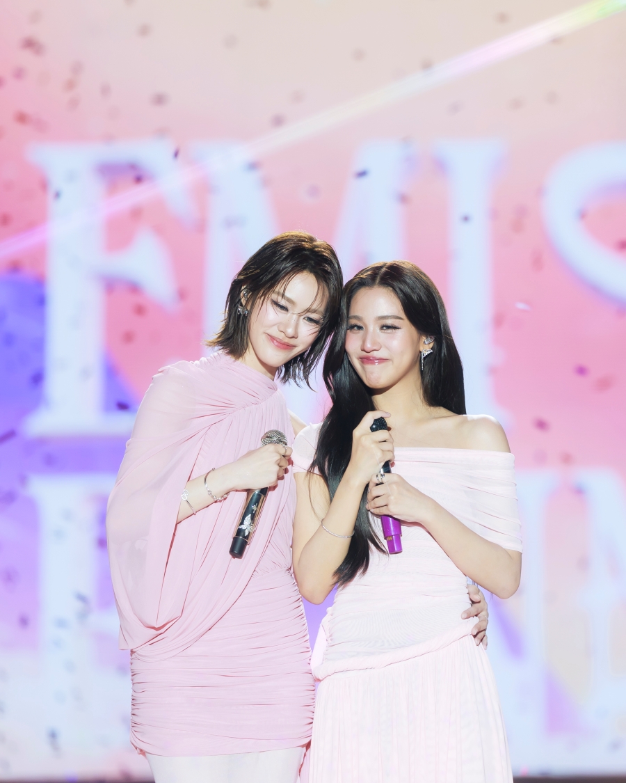 EMI BONNIE : LOVE SESSION