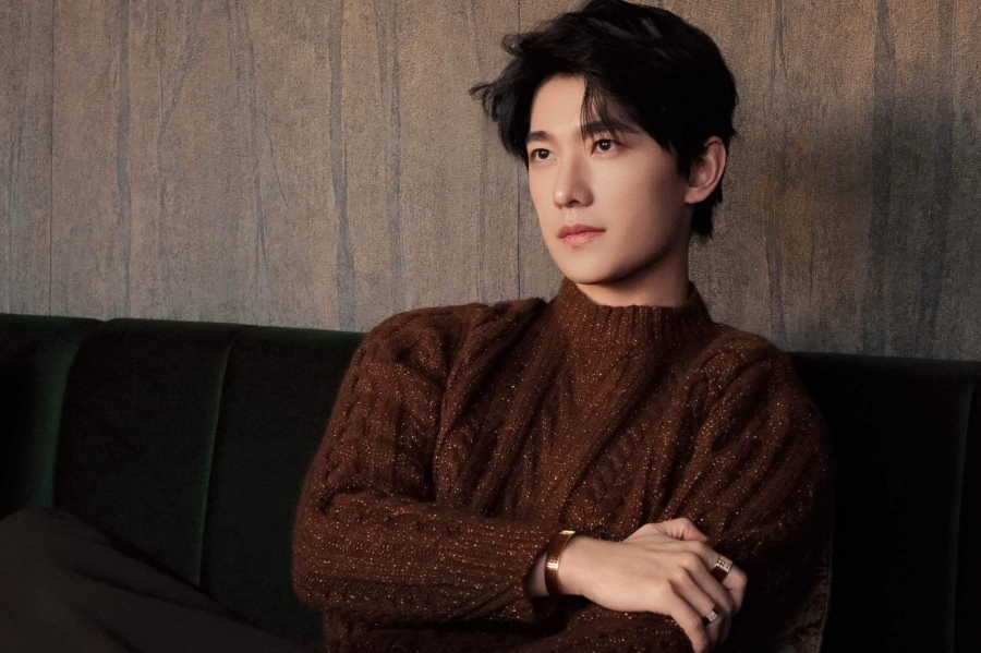 พระเอกจีน