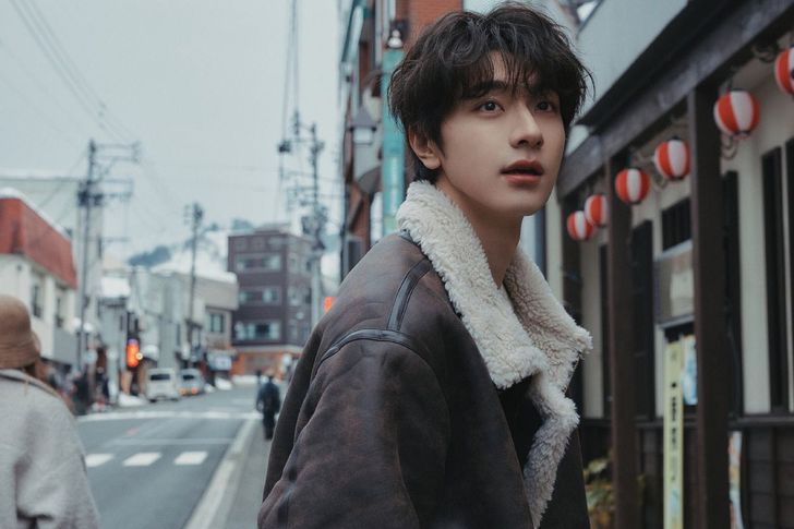 พระเอกจีนรุ่นใหม่