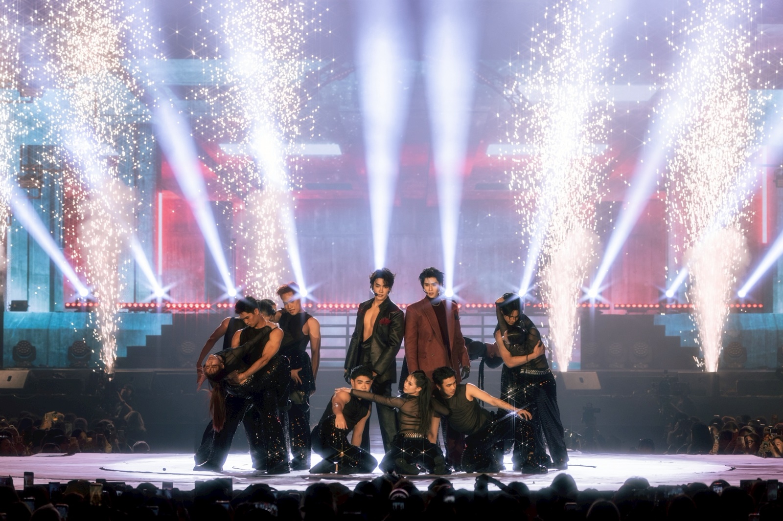 JOONG DUNK EYES ON YOU FANCON