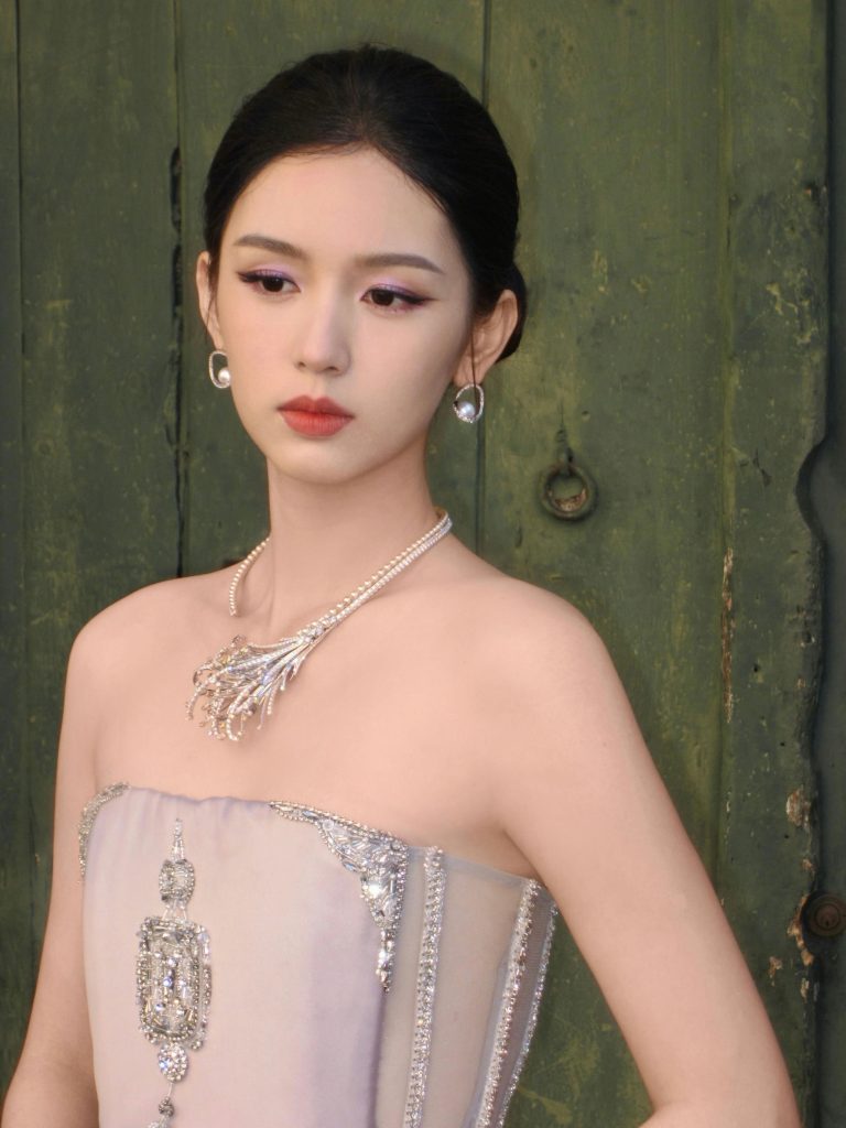 โจวเย่ (Zhou Ye)