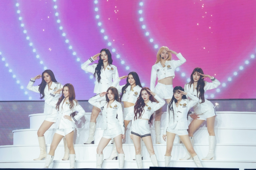 Blush Blossom Fan Fest 2026 : Midnight Bloom