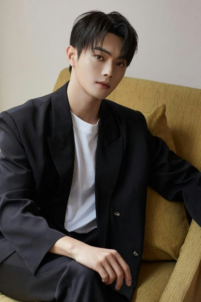 4. สวี่ข่าย (Xu Kai)