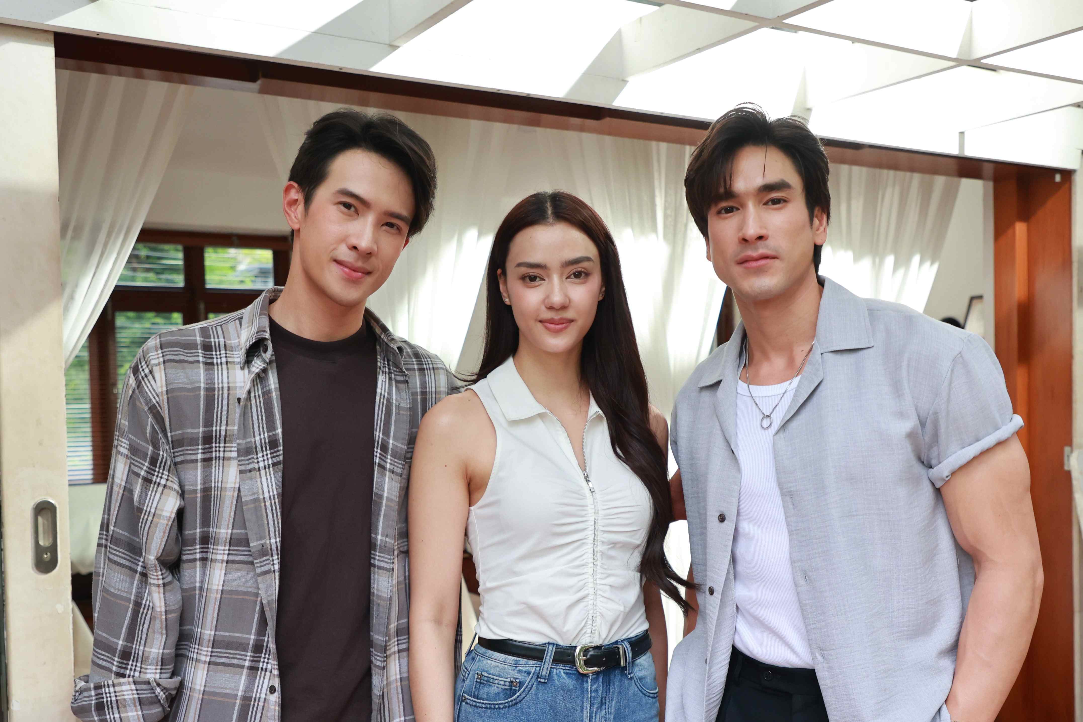 เรื่องย่อ สองหัวใจ