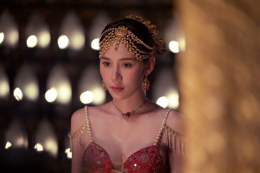 เรื่องย่อ เพลิงพระนาง Netflix