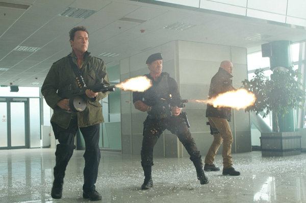 the expendables 2 เรื่องย่อ