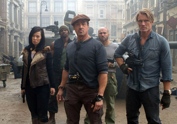 the expendables 2 เรื่องย่อ