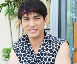 ดาวเรือง เรื่องย่อ ตอนที่ 7 [ 26 ก.ค. 56 ]