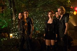 รู้จัก 4 เผ่าพันธุ์ใน The Mortal Instruments: City of Bones