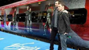 ฮิวจ์ แจ็คแมน และ เจมส์ แม็คอวอย เปิดตัวรถไฟสาย X-Men: Days of Future Past