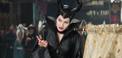 แองเจลิน่า โจลี่ บ่นอุบ! บทบาท มาเลฟิเซนต์ ใน Maleficent