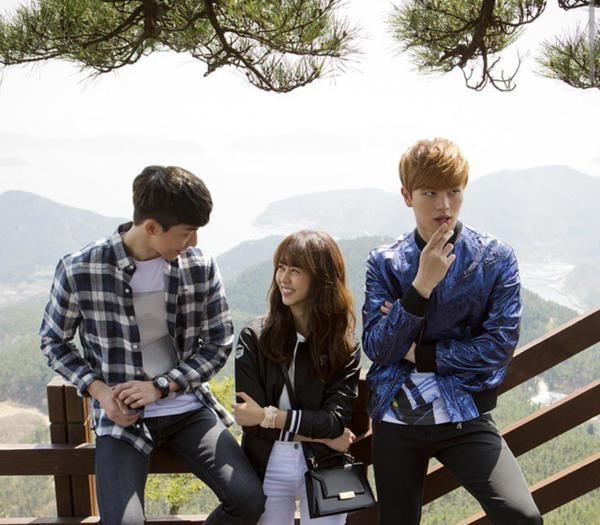 School 2015 - Who Are You?