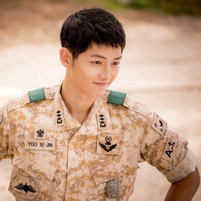 ซงจุงกิ ชุดทหาร