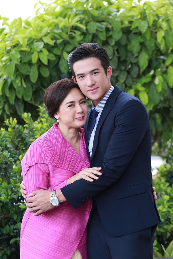 เพียงชายคนนี้ไม่ใช่ผู้วิเศษ