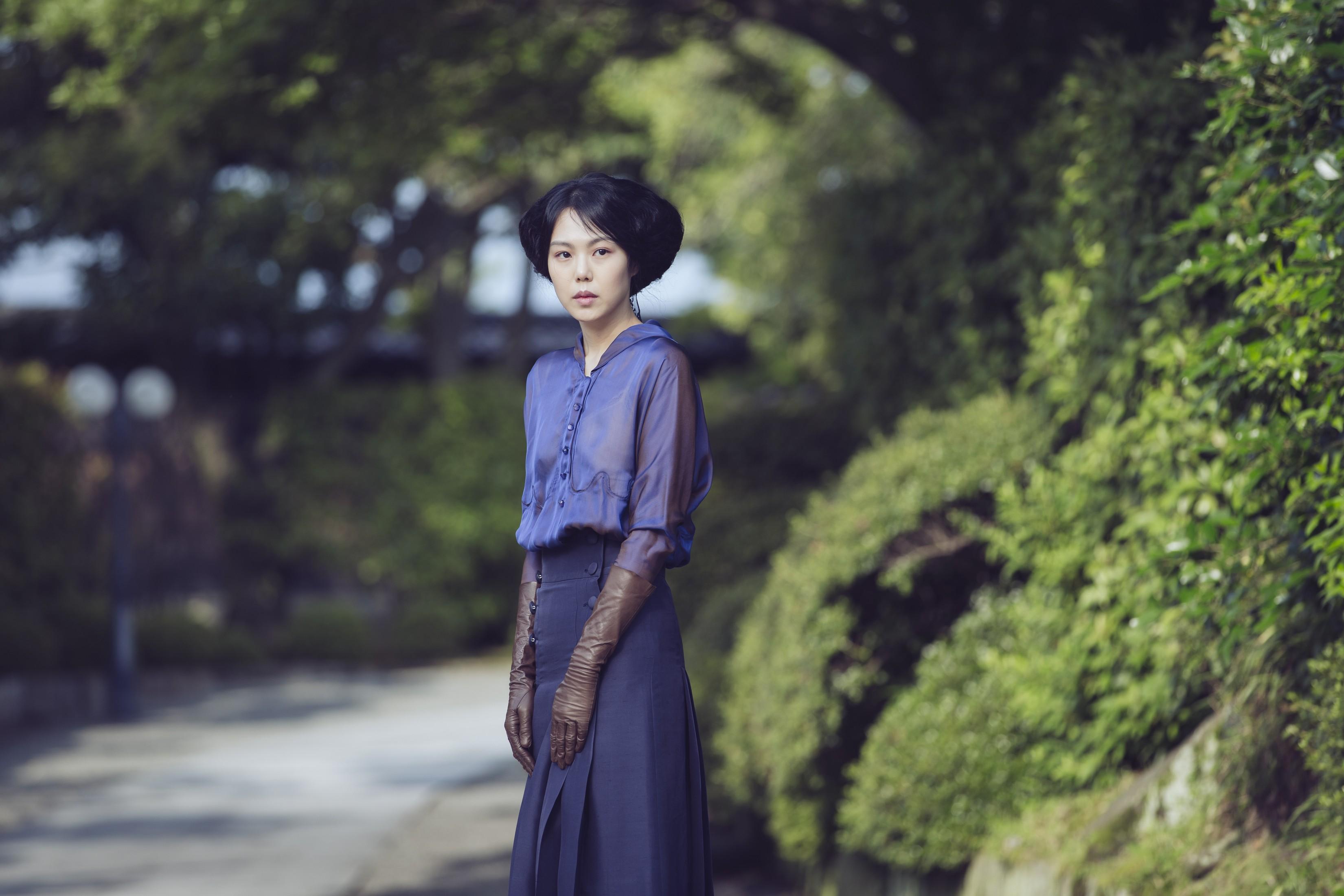 THE HANDMAIDEN