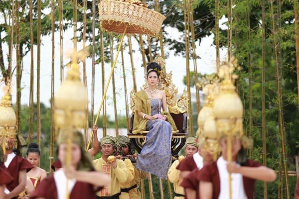 เพลิงพระนาง ตอนแรก