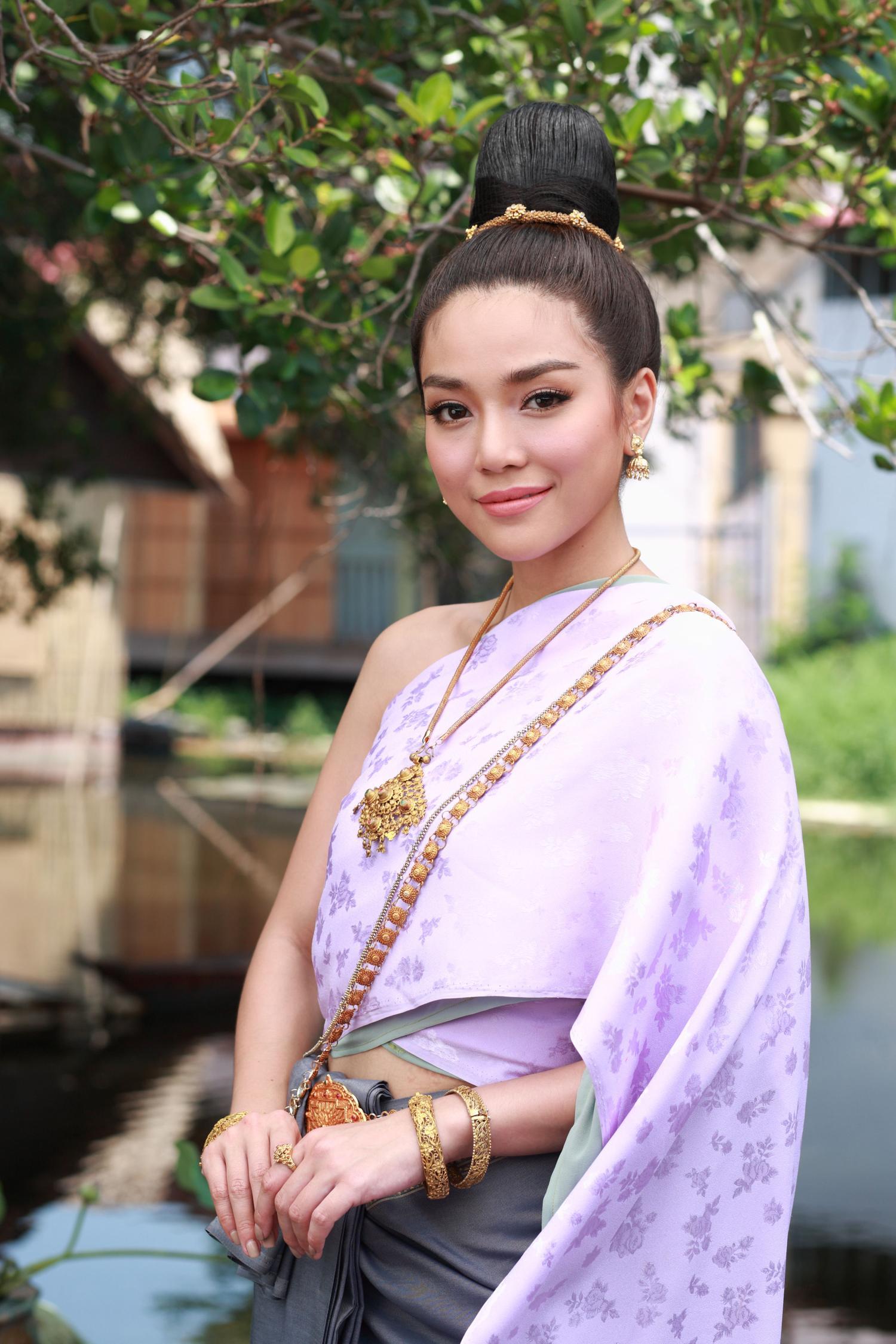 泰国穿越剧《天生一对》 席卷复古风 8款泰国传统发型正夯