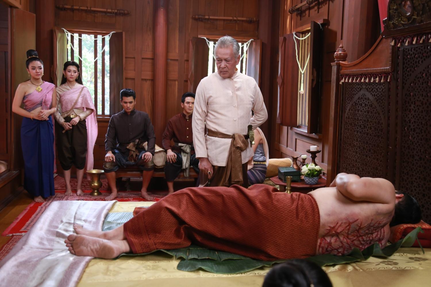 บุพเพสันนิวาส เรื่องย่อ ตอนที่ 9 