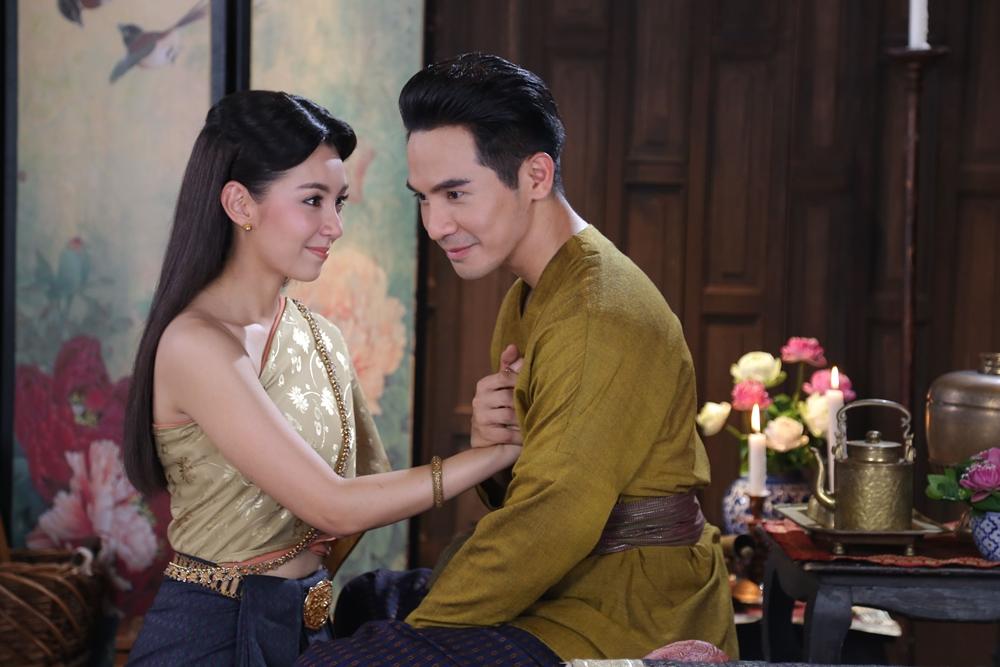 โป๊ป ธนวรรธน์ บุพเพสันนิวาส