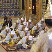 ราชทูตเข้าเฝ้าพระนารายณ์ บุพเพสันนิวาส