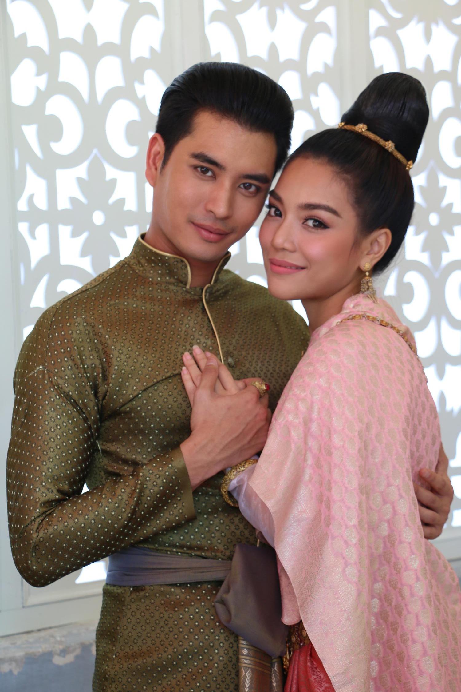 บุพเพสันนิวาส ปั้นจั่น ปราง