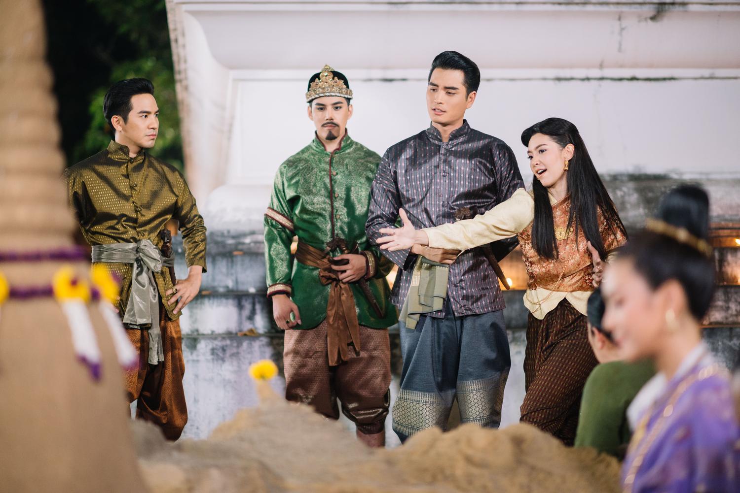 บุพเพสันนิวาส เรืองฤทธิ์ ขุนเรือง