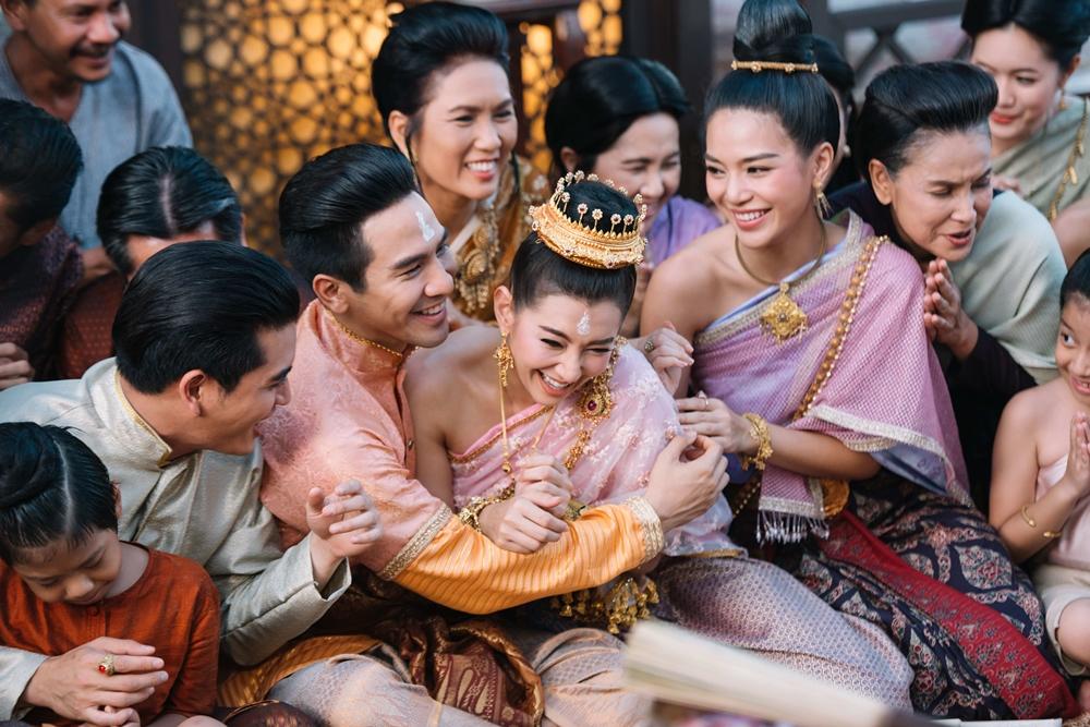 บุพเพสันนิวาส พรหมลิขิต