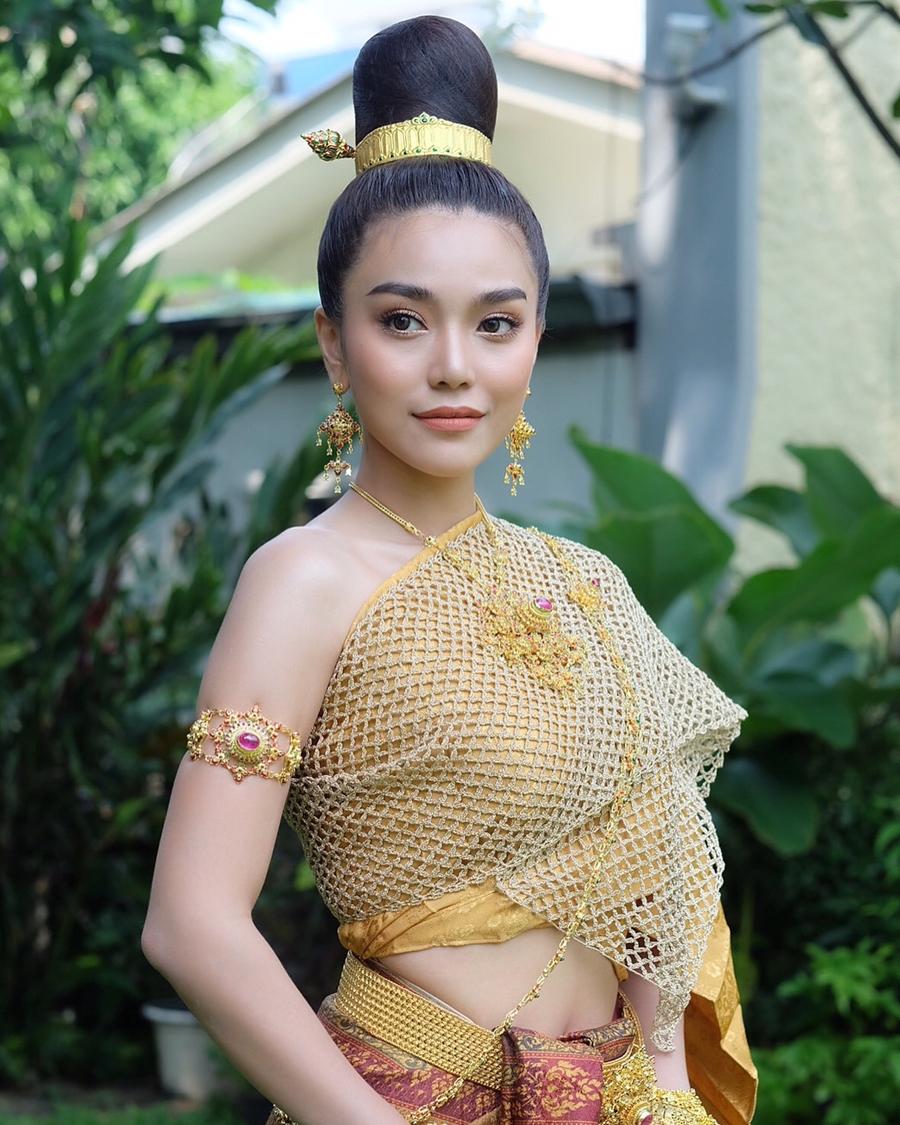 บุพเพสันนิวาส ปราง