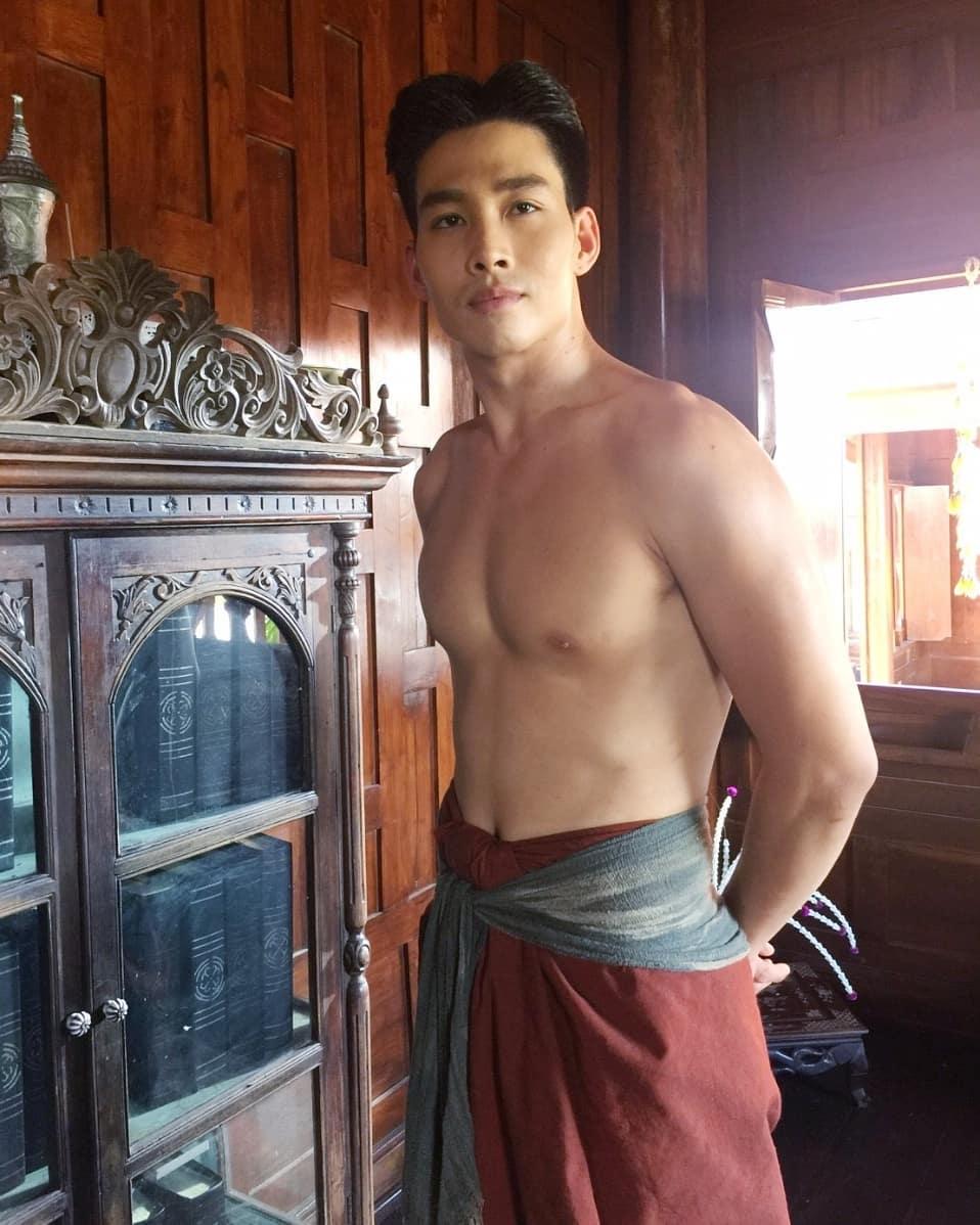 เชิงชายชาญ
