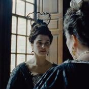 “The Favourite” สีสันในเงามนุษย์ของ ลันธิมอส