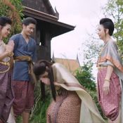 ลิขิตแห่งจันทร์ vs บุพเพสันนิวาส