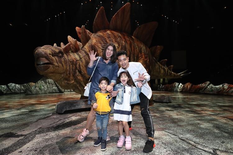 Walking with Dinosaurs อลังการงานเปิดโลกดึกดำบรรพ์และไดโนเสาร์ตัวยักษ์