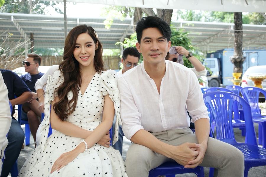 รัก นิรันดร์ จันทรา