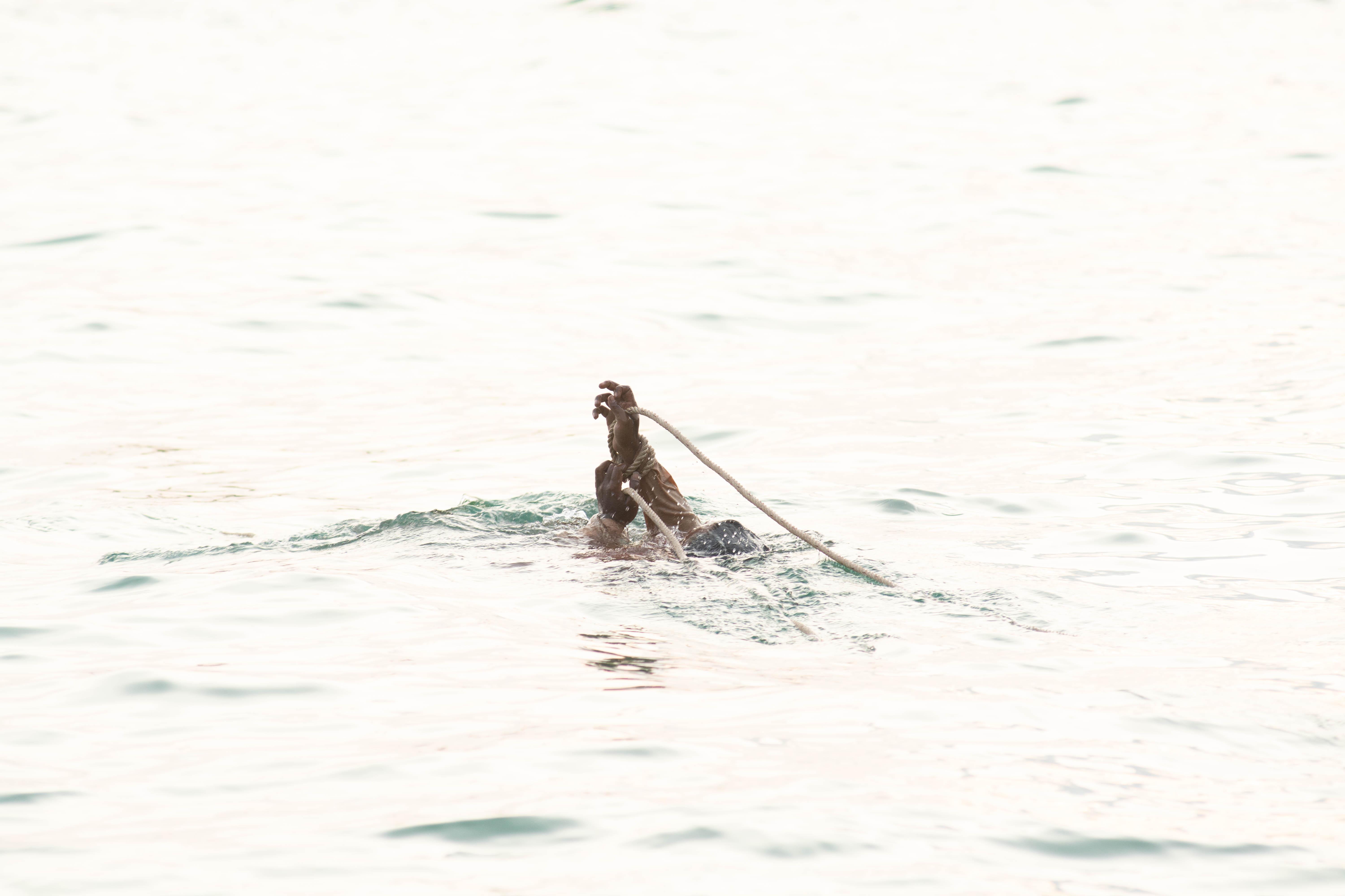 Buoyancy ลอยล่องในทะเลเลือด