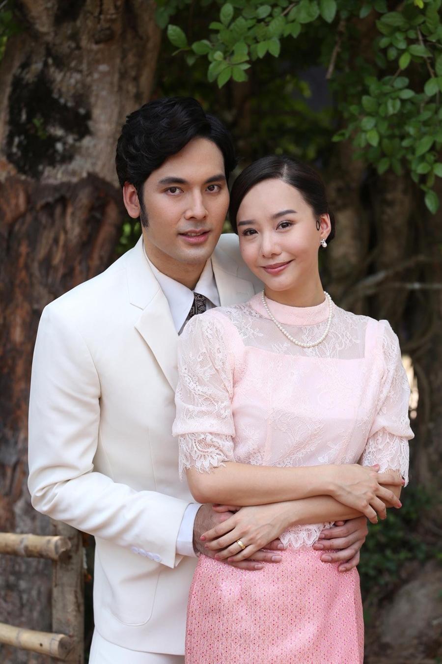 ทุ่งเสน่หา ตอนแรก