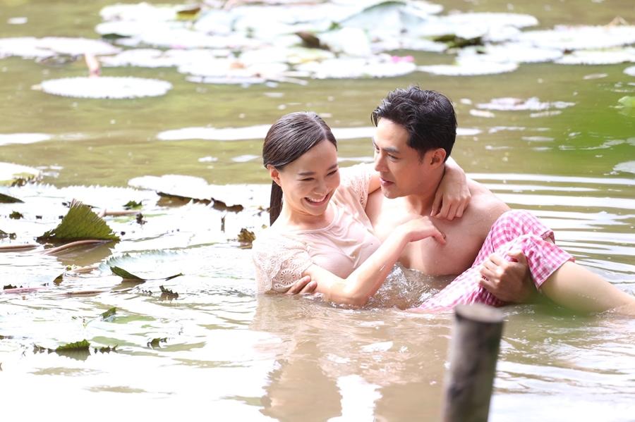 ทุ่งเสน่หา ตอนแรก