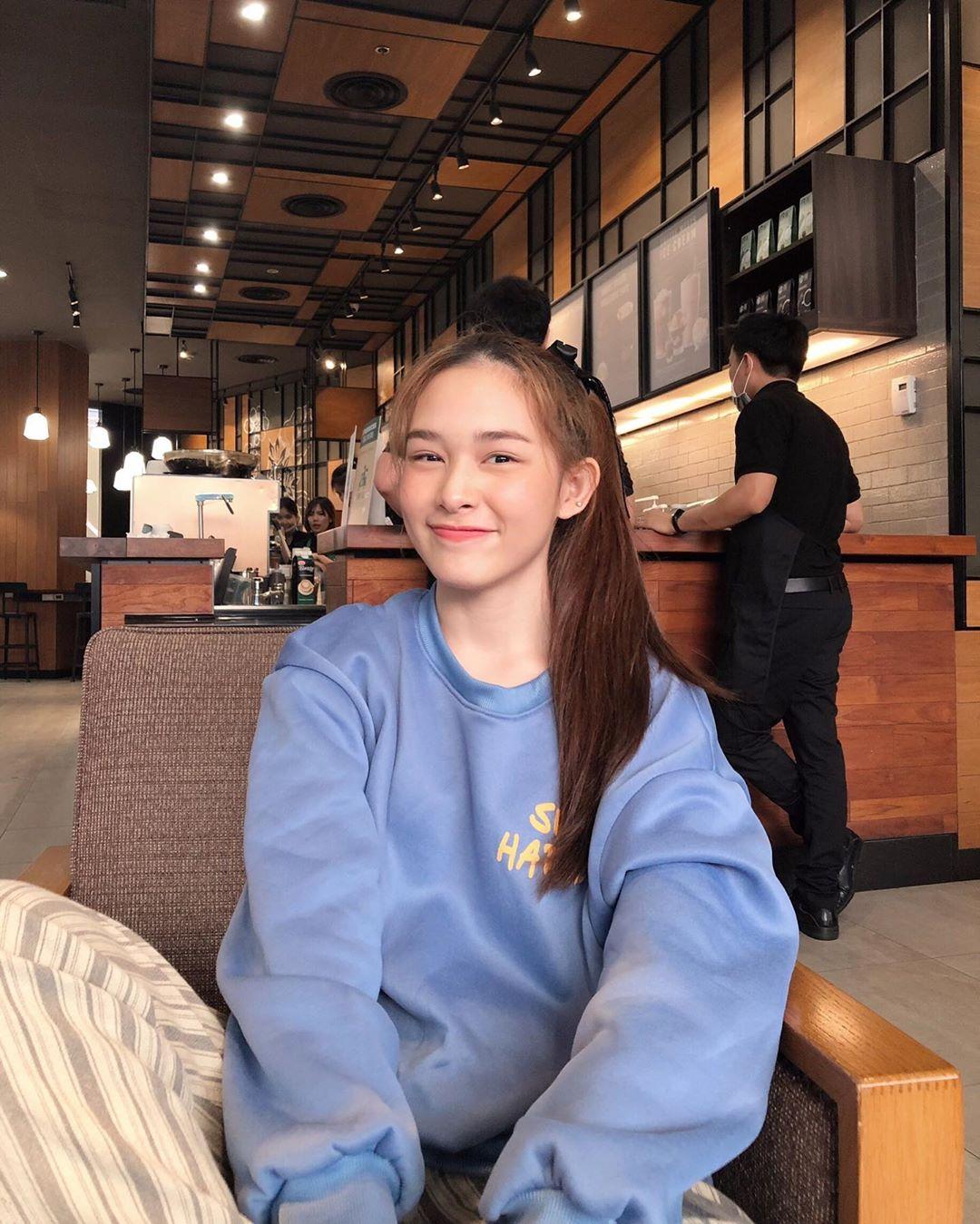 แก้วใจ ทุ่งเสน่หา