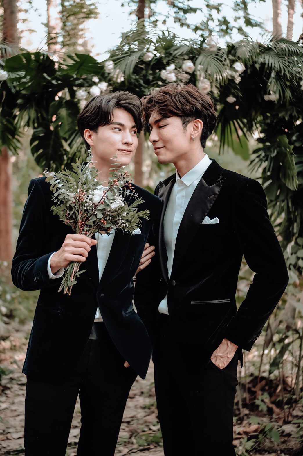 มิว-กลัฟ ดาว