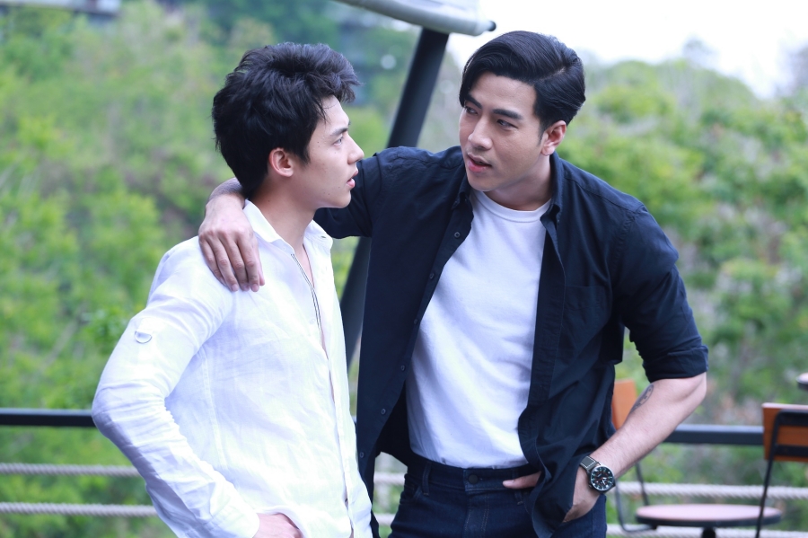 อกเกือบหัก ep10