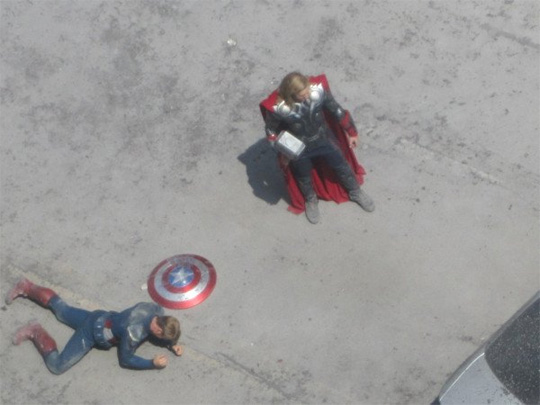 คลิปเด็ด กัปตันอเมริกาอัดวายร้าย ใน The Avengers