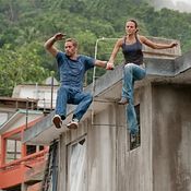 พิเศษก่อนใคร! FAST FIVE ซิ่งสนั่นเมือง ระห่ำกว่าครั้งไหนๆ