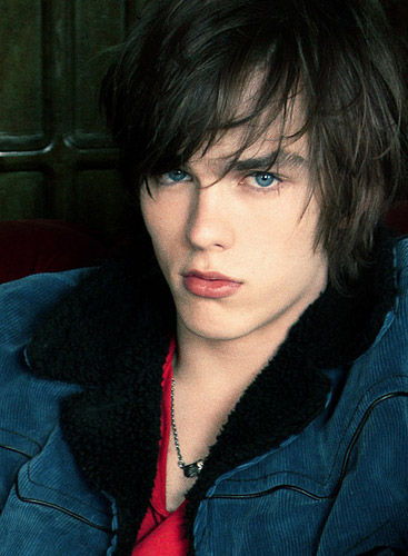 ประกาศจับตา นิโคลัส ฮอลท์ Nicholas Hoult