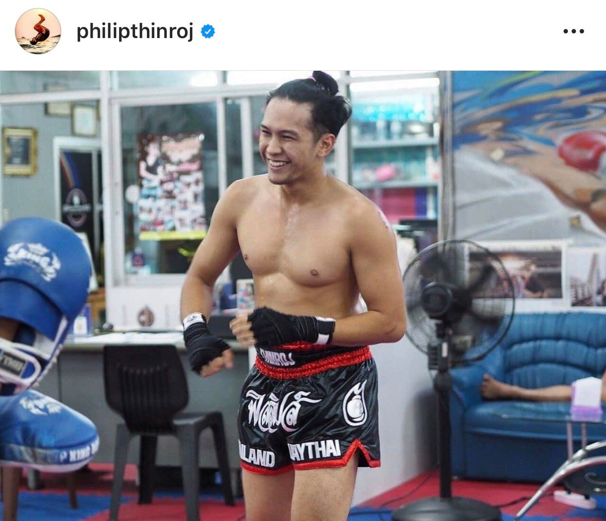 ฟิลลิปส์ ทินโรจน์ 10 fight 10 ซีซั่น 2
