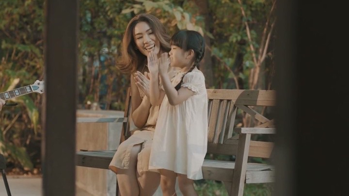 groovin’on กบ เสาวนิตย์